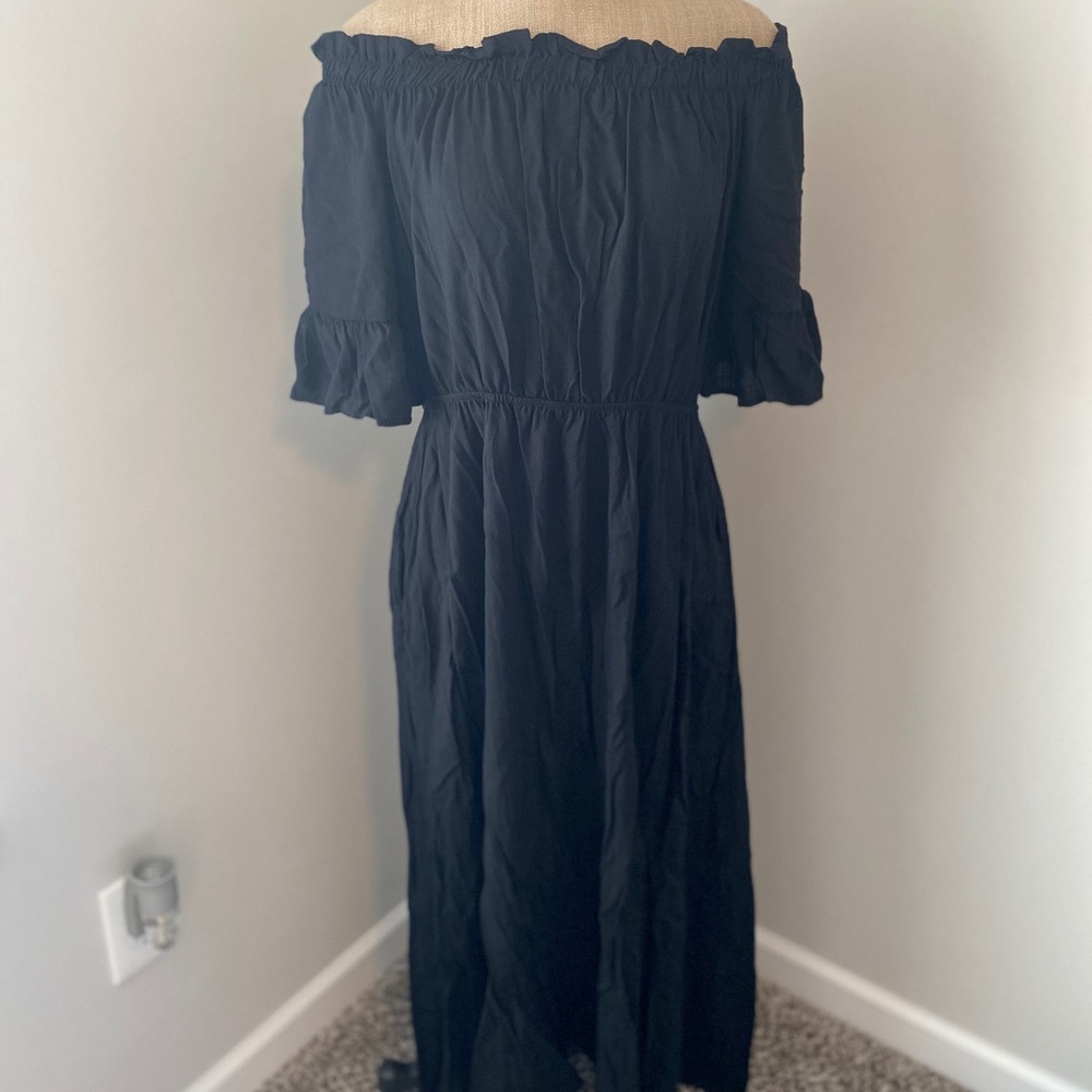 Off Shoulder Midi Dress (Brand New)